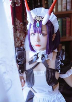 女警乳链乳环蒂环铃铛调教